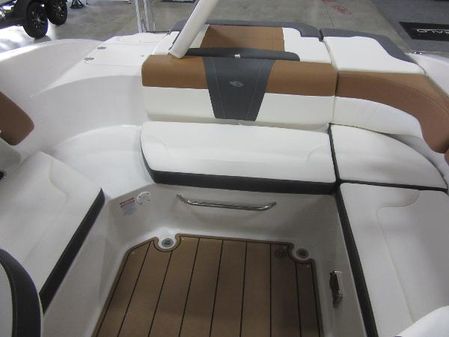 Chaparral 23-SSI image