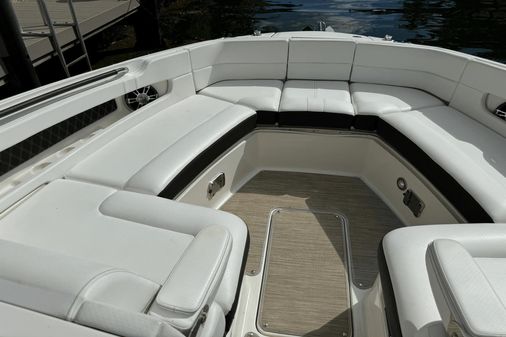 Sea Ray 310 SLX image