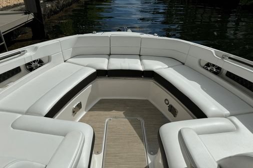 Sea Ray 310 SLX image