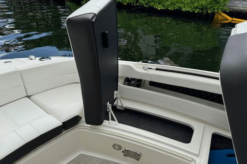 Sea Ray 310 SLX image