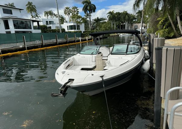 Sea Ray 310 SLX image