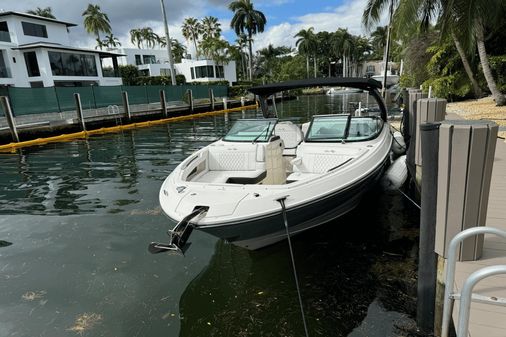 Sea Ray 310 SLX image