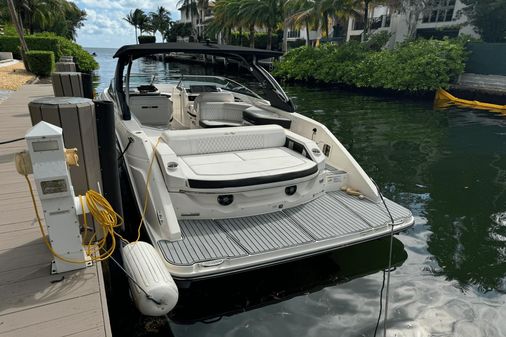 Sea Ray 310 SLX image