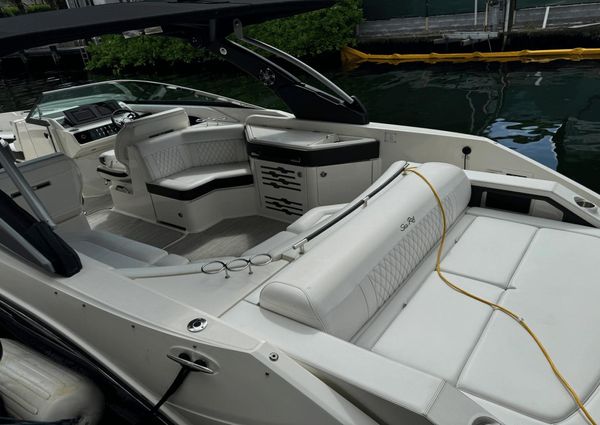 Sea Ray 310 SLX image