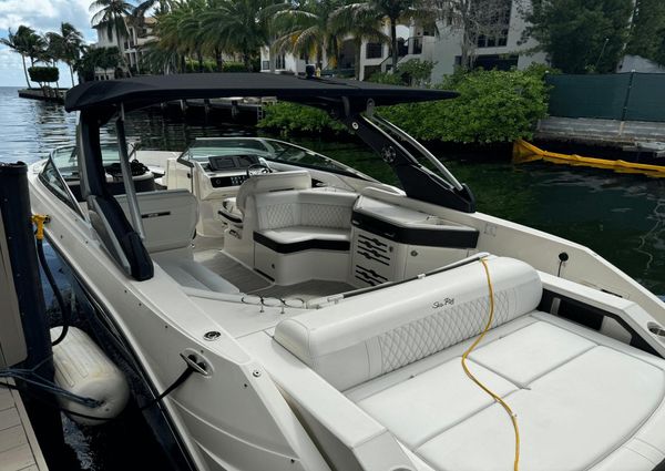 Sea Ray 310 SLX image