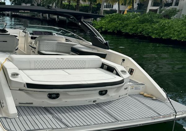 Sea Ray 310 SLX image