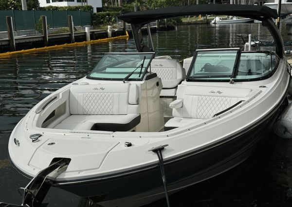 Sea Ray 310 SLX image