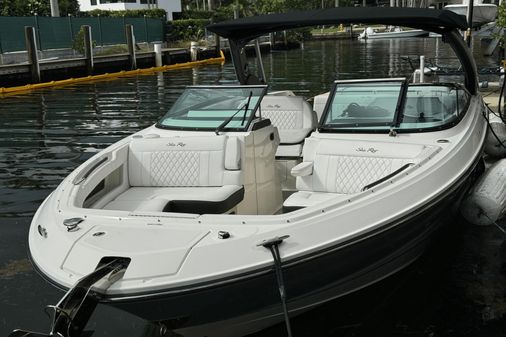 Sea Ray 310 SLX image