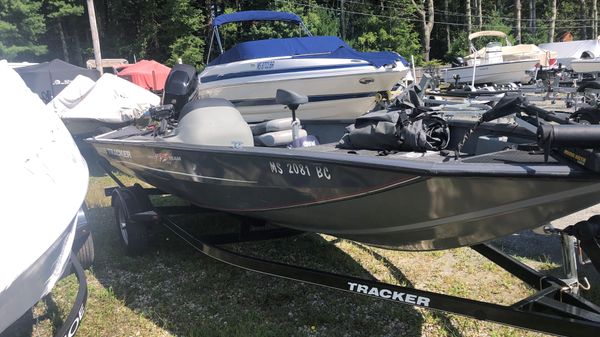 Tracker Pro Team 175 TF 