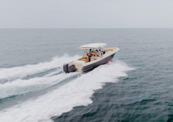 Chris-Craft Calypso 30 image