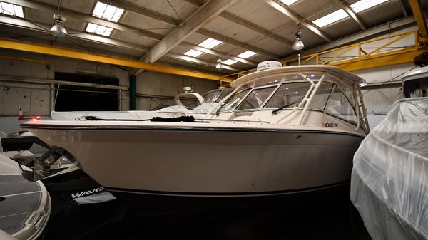 Grady-White Freedom 335