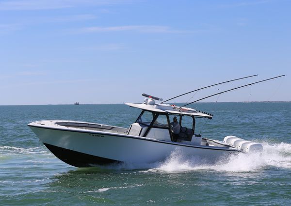 Yellowfin 39 Offshore image