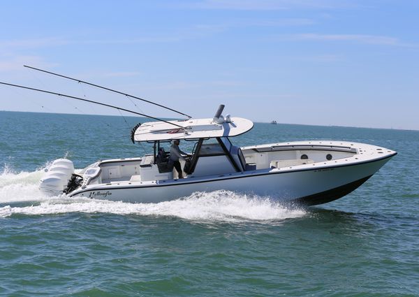 Yellowfin 39 Offshore image