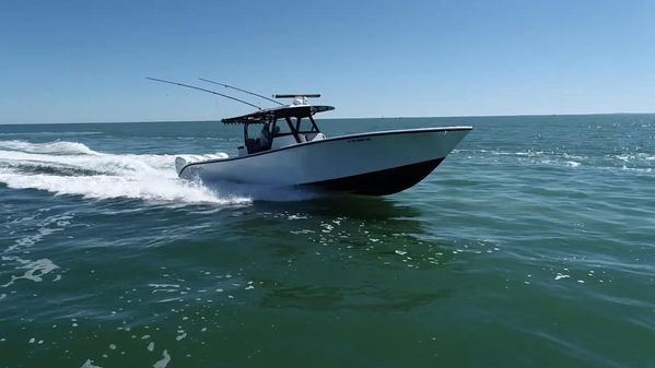 Yellowfin 39 Offshore image