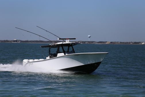 Yellowfin 39 Offshore image