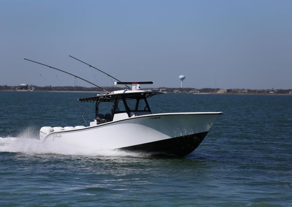 Yellowfin 39 Offshore image