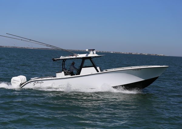 Yellowfin 39 Offshore image