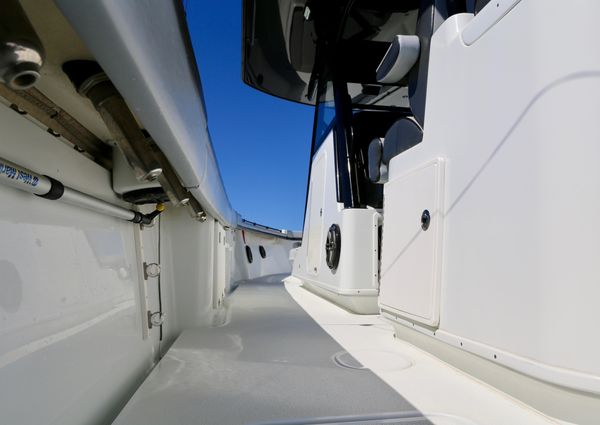 Yellowfin 39 Offshore image