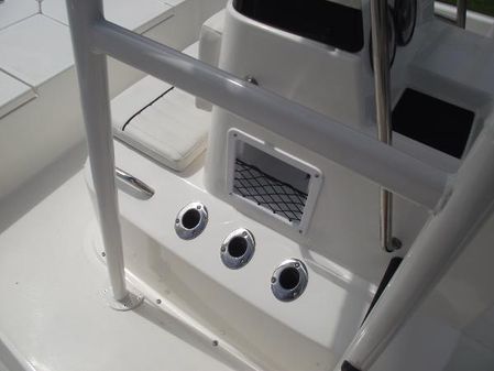 Bayliner T18-BAY image