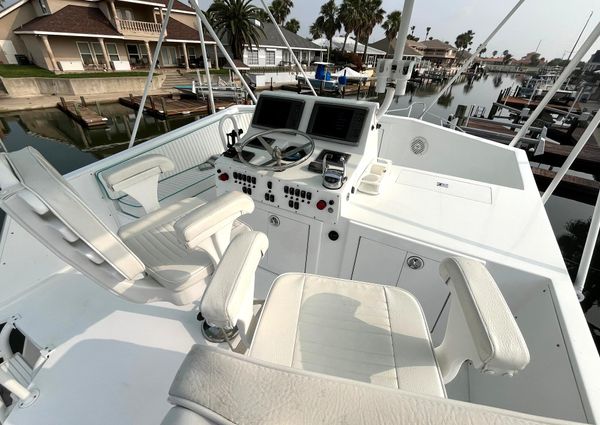 Hatteras 42-CONVERTABLE image