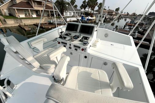 Hatteras 42-CONVERTABLE image