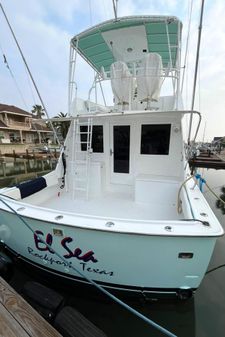 Hatteras 42 convertable image