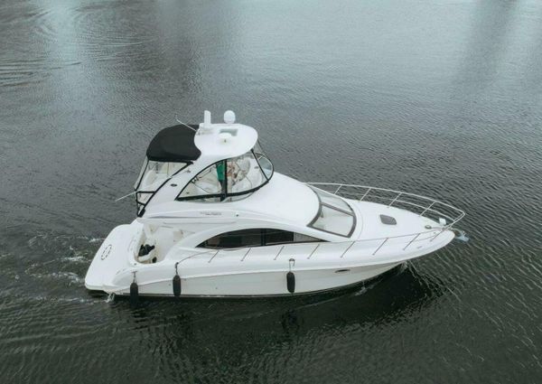 Sea Ray 390 Sedan Bridge image