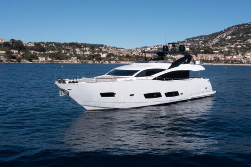 Sunseeker 28 Metre Yacht image