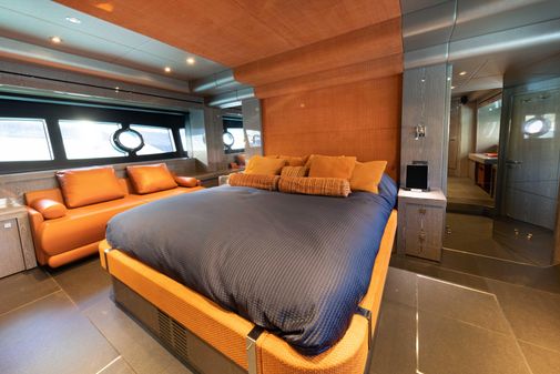 Sunseeker 28 Metre Yacht image
