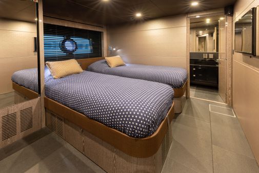 Sunseeker 28 Metre Yacht image