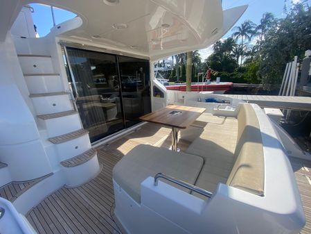 Azimut 54 Fly image