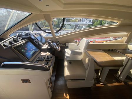 Azimut 54 Fly image