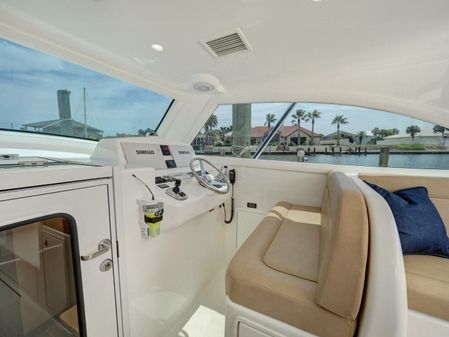 Viking 37 Billfish image