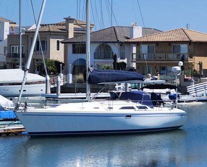 Catalina 42 Mk II image