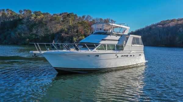 Hatteras 50 Sport Deck Motor Yacht