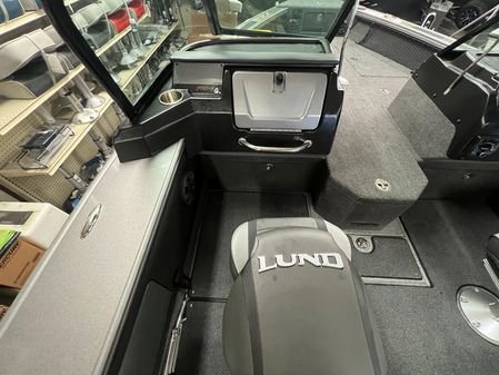 Lund 1975 Pro-V image