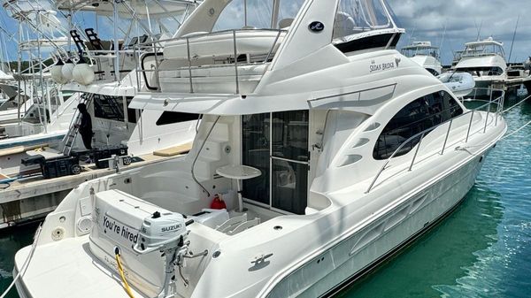 Sea Ray 44 Sedan Bridge