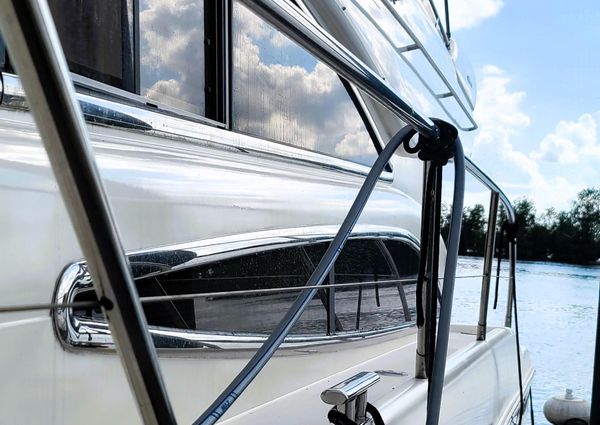 Viking Sport Cruiser 50 Express Flybridge image