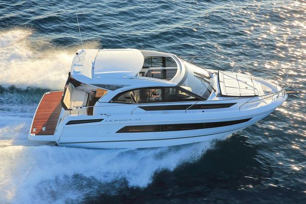 Jeanneau Leader 33 - main image