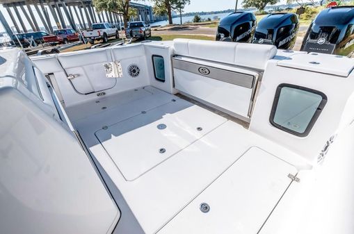 Sportsman Open 352 Center Console image