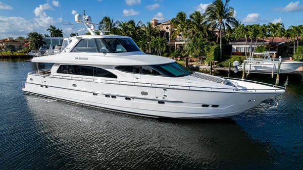 Horizon 82 Flybridge