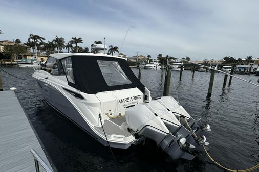 Sea Ray 320 SUNDANCER OUTBOARD COUPE image