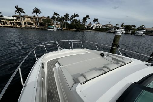 Sea Ray 320 SUNDANCER OUTBOARD COUPE image