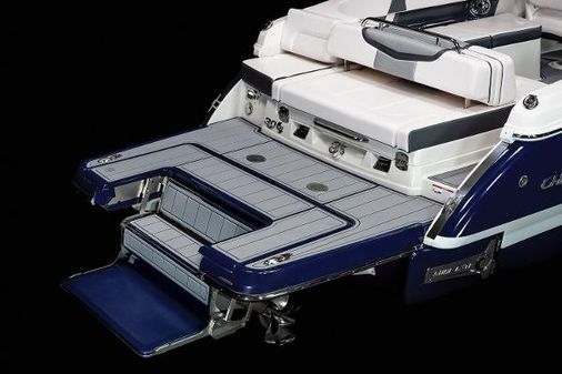 Chaparral 30-SURF image