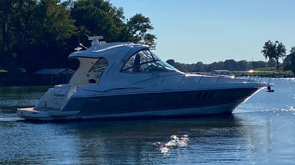 Cruisers Yachts 460 Express