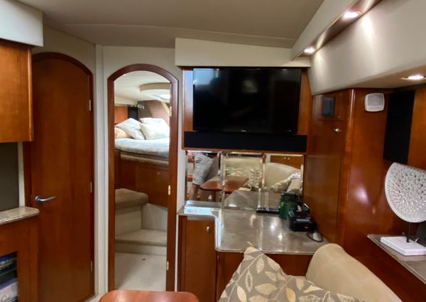 Cruisers Yachts 460 Express image