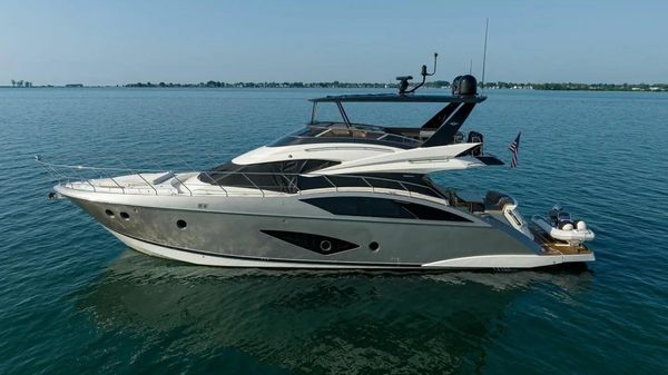 Marquis 63 Sport Yacht 