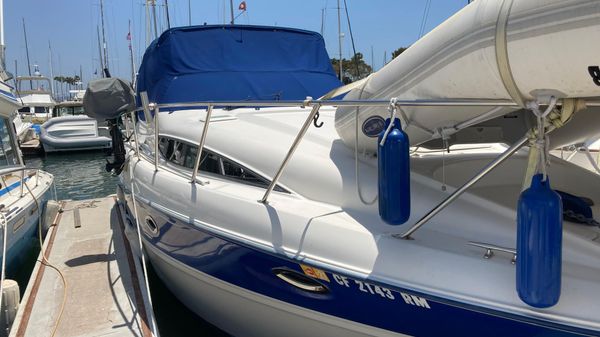 Bayliner 305 