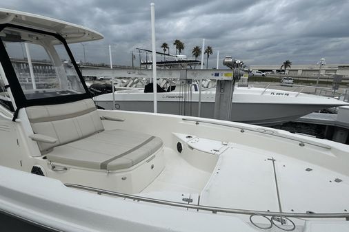 Boston Whaler 25 Dauntless image