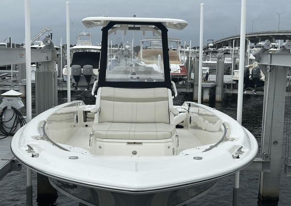 Boston Whaler 25 Dauntless image